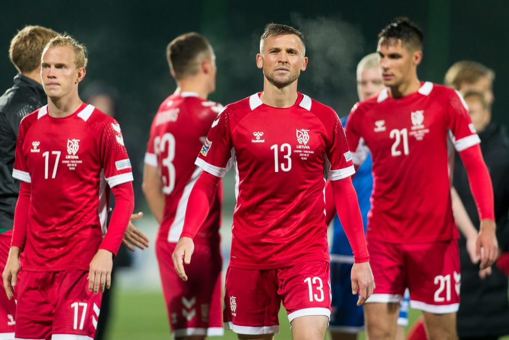 Lietuvos Futbolo Rinktinė Sugrįžta į Dariaus Ir Girėno Stadioną - O ...