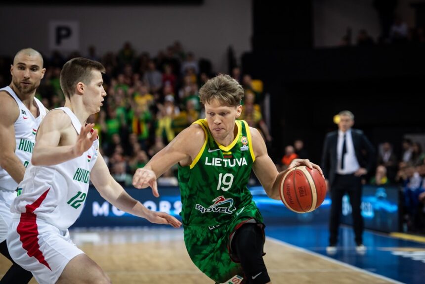 Mindaugas Kuzminskas (FIBA nuotr.)