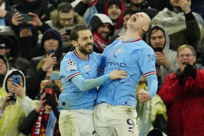 Manchester City pergalės kalviai Bernardo Silva ir Erlingas Haalandas (AP-SCANPIX nuotr.)