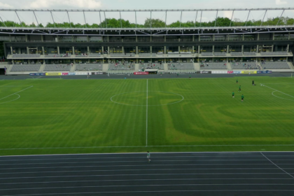 Dariaus ir Girėno stadiono veja (Stopkadras)