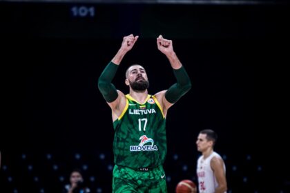 Jonas Valančiūnas (FIBA nuotr.)