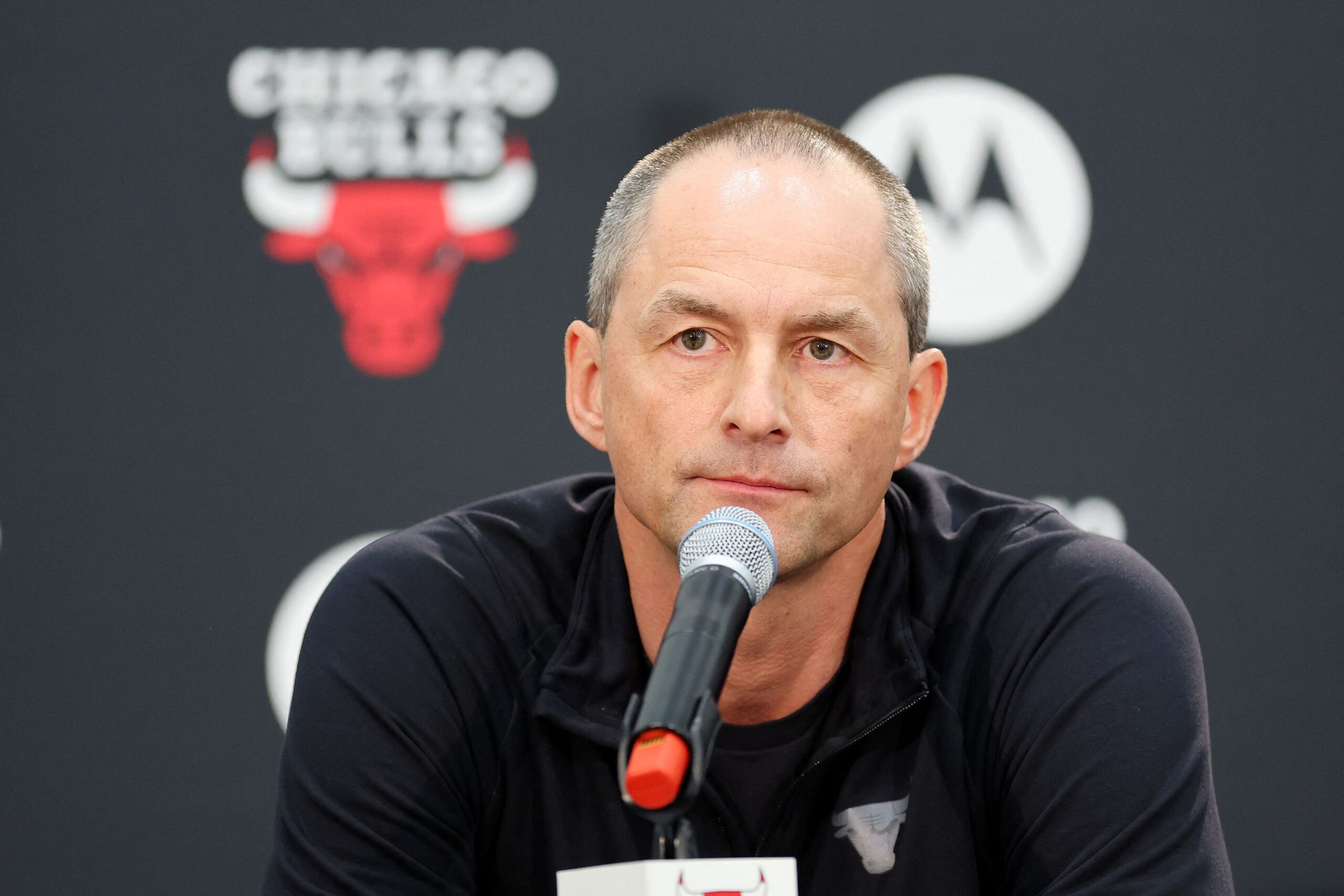 Permainos Čikagoje: „Bulls“ atleido Karnišovą