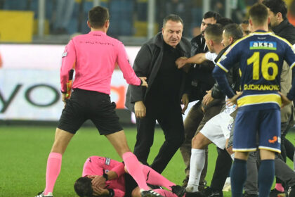 Incidentas Turkijos čempionato rungtynėse (Scanpix nuotr.)