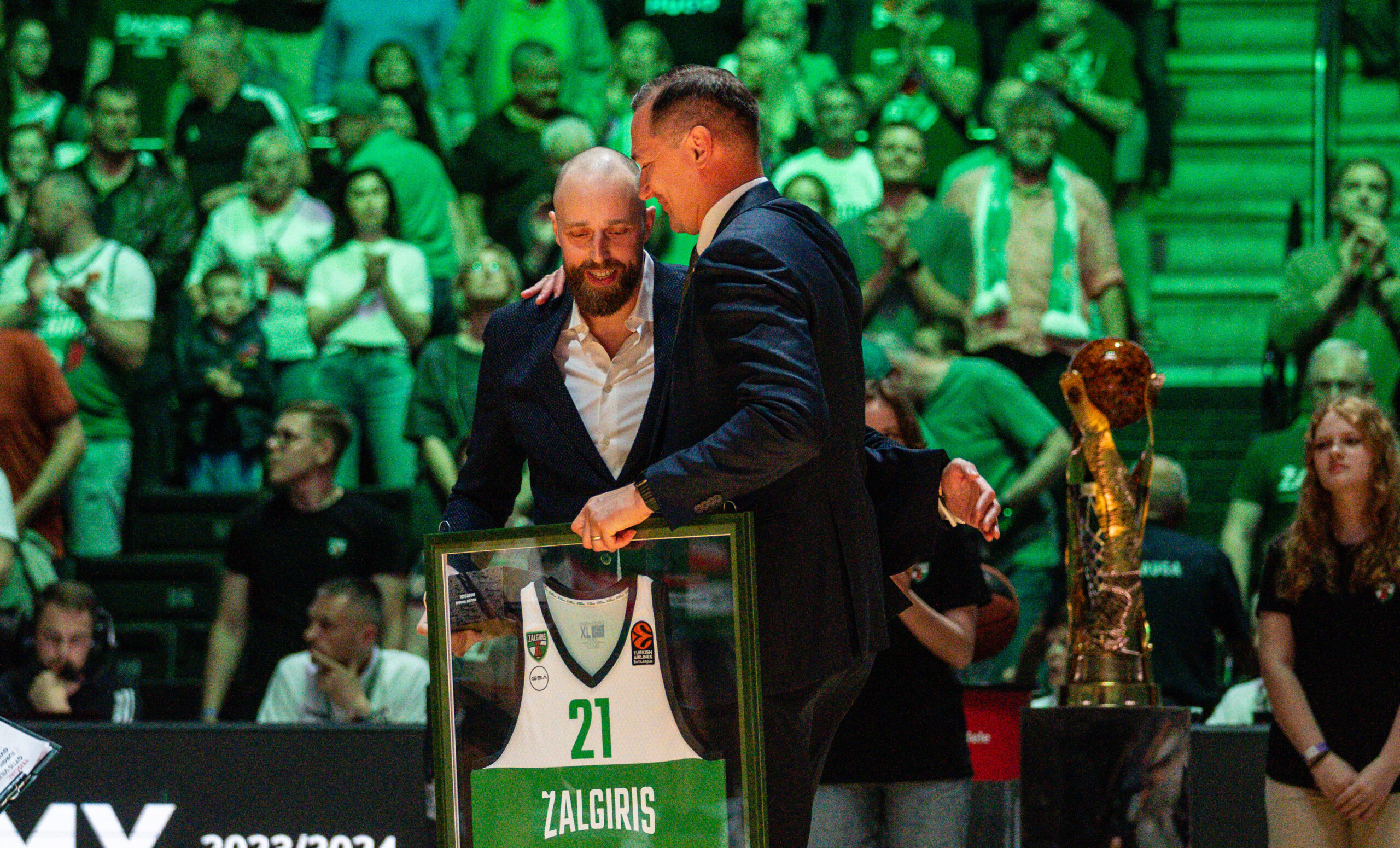 Jankūno ir Milaknio žvilgsnis į praeitį: kosminis Daviesas, Šaro sistema ir Spanoulio gudrybės