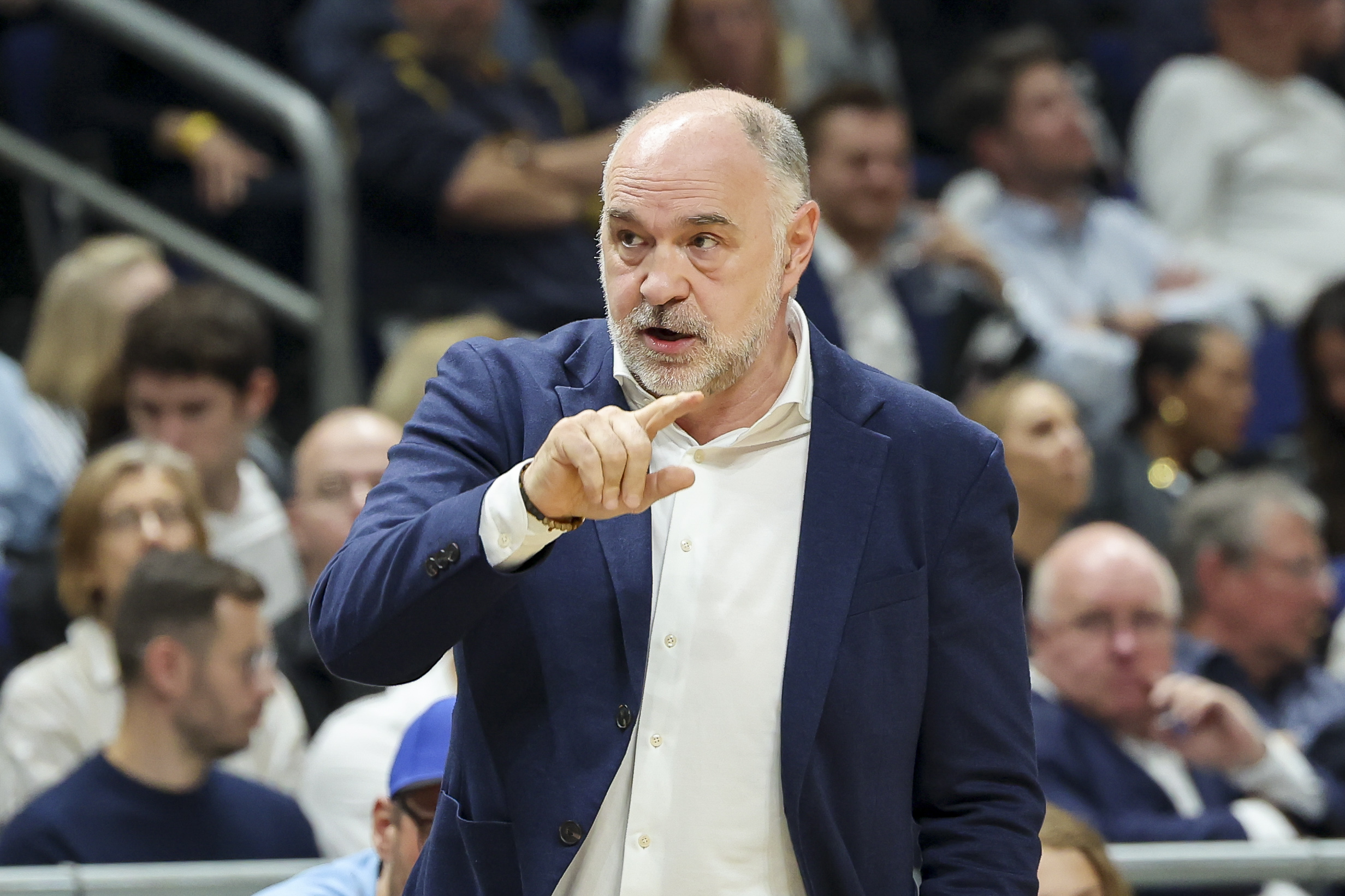 Sedekerskis turės naują trenerį: Su Laso atsisveikinusi „Baskonia“ pristatė naują strategą