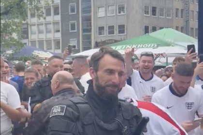 Garetho Southgate'o antrininkas iš Vokietijos policijos (Stopkadras)