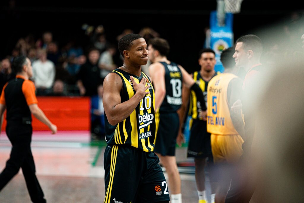 Devonas Hallas (Fenerbahče Beko nuotr.)