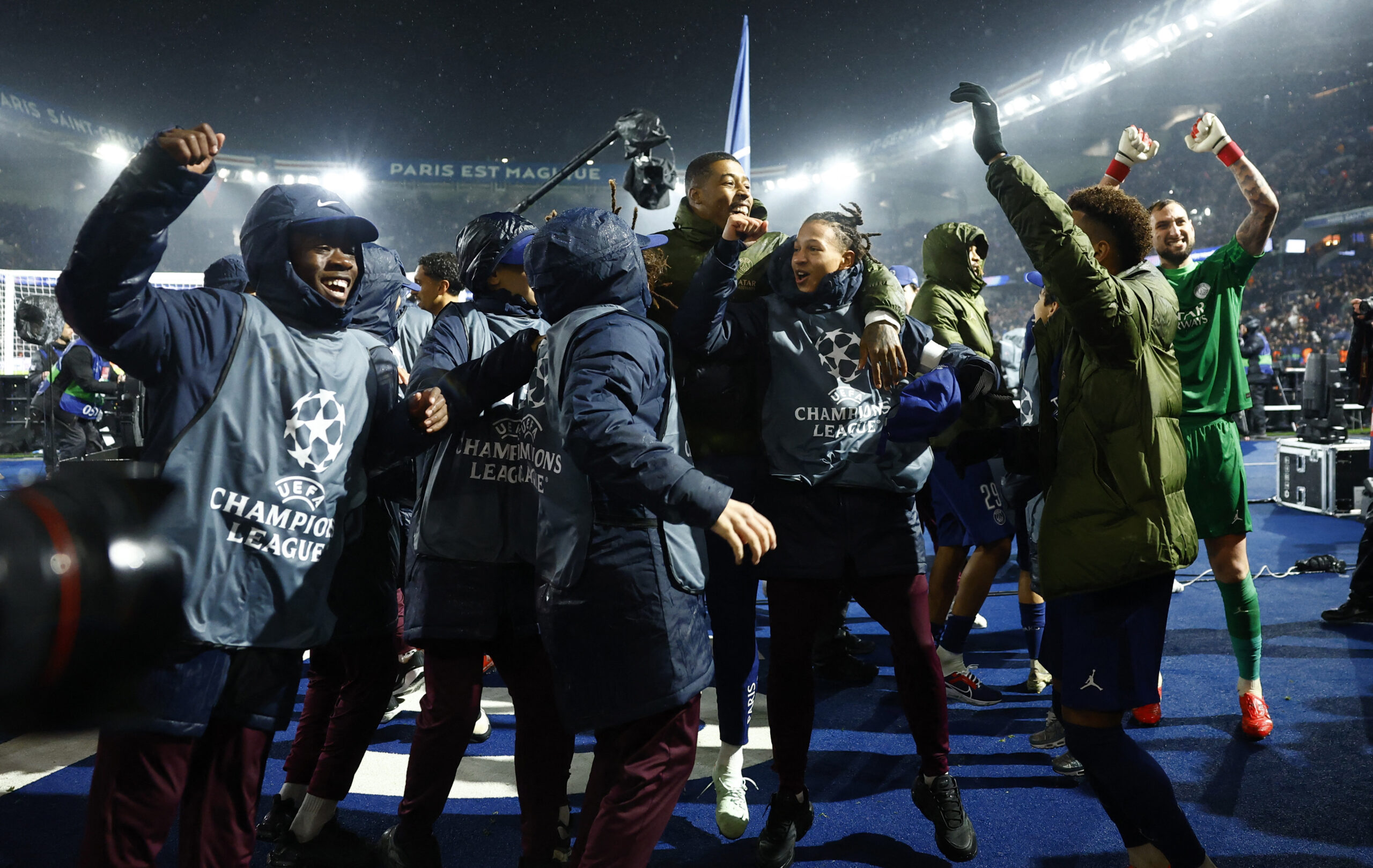 Čempionų lygos skaičiuoklė: 9 komandų kova dėl 6 vietų ir visų akys – į „Man City“