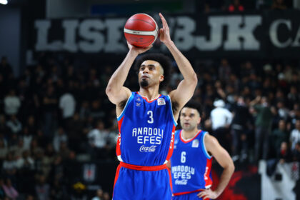 Jordanas Nwora (Anadolu Efes SK X tinklo nuotr.)