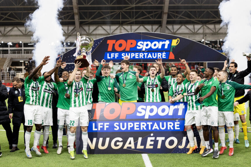 Baudinių serijoje triumfavęs „Žalgiris“ susigrąžino LFF Supertaurę