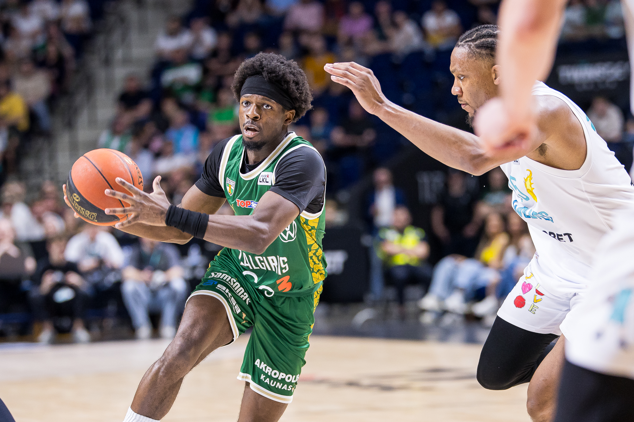 Lemiamu metu „Wolves“ prispaudęs „Žalgiris“ pratęsė įspūdingą seriją ...