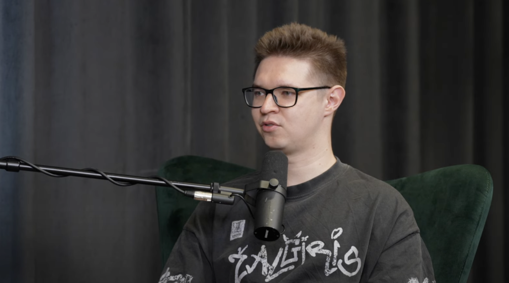 Erikas Kirvelaitis (Stopkadras)