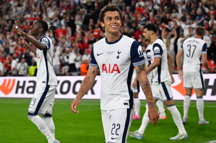 Titulų sausrą nutraukusi „Tottenham“ – Europos lygos nugalėtoja