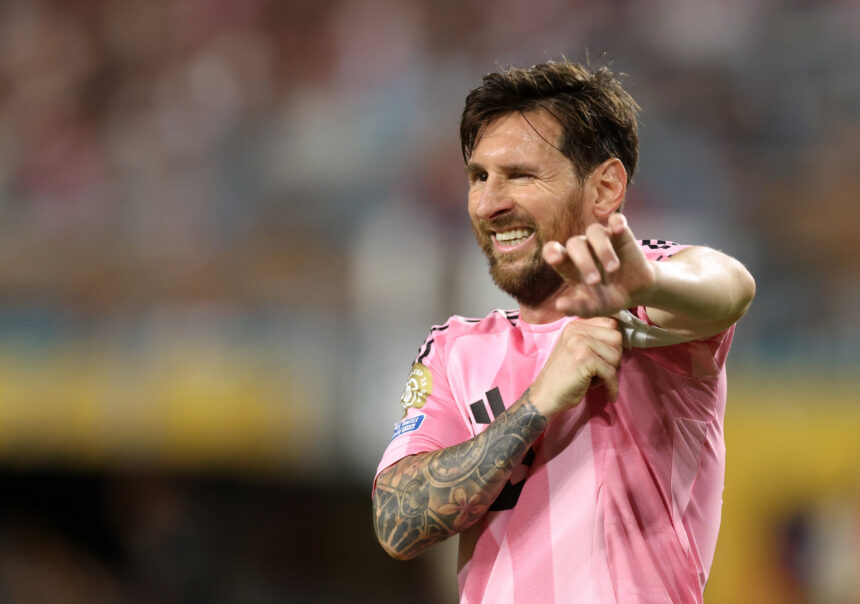 Istorinėse Klubų pasaulio čempionato rungtynėse – 60 tūkst. sirgalių ir Messi komandos lygiosios