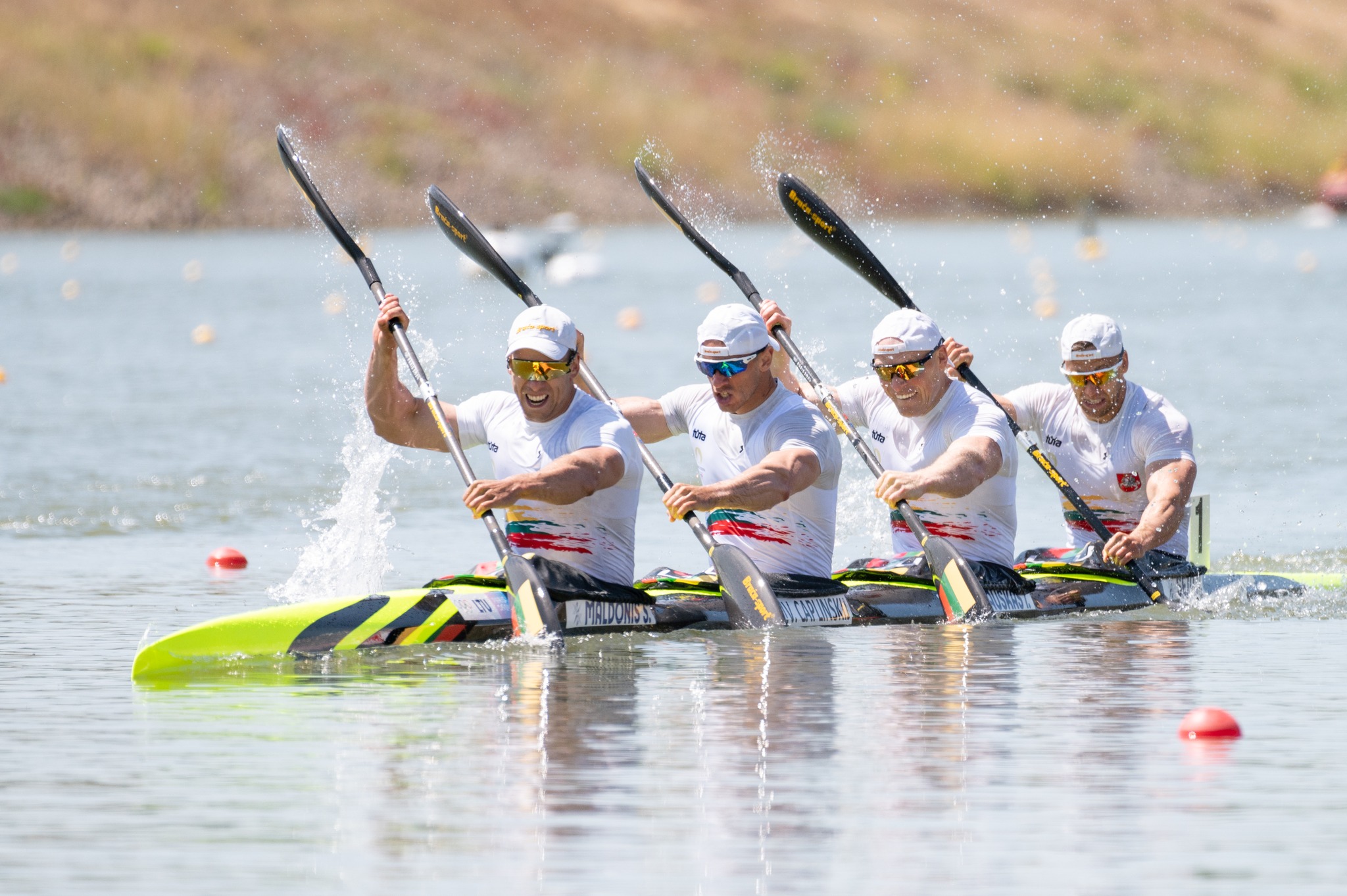 Europos čempionato finalą tarp lyderių pradėję Lietuvos baidarininkai finišavo aštunti