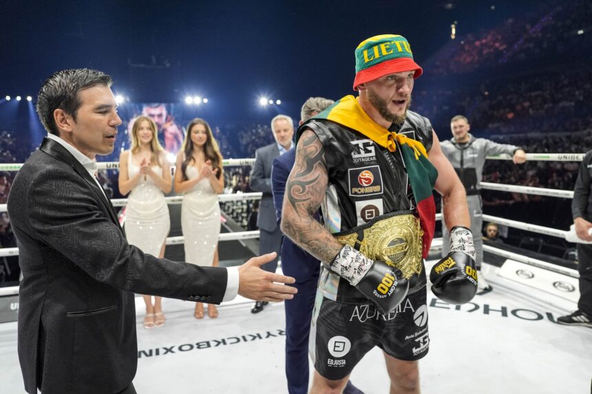 Sergejus Maslobojevas (Glory Kickboxing nuotr.)