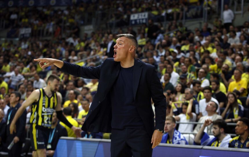 Jasikevičius ir „Fenerbahče“ laimėjo ir antrąjį mačą Turkijos lygos finale