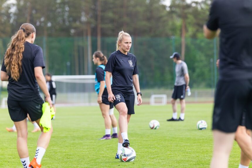 Lietuvos futbolininkės pasitinka lemiamą dvikovą