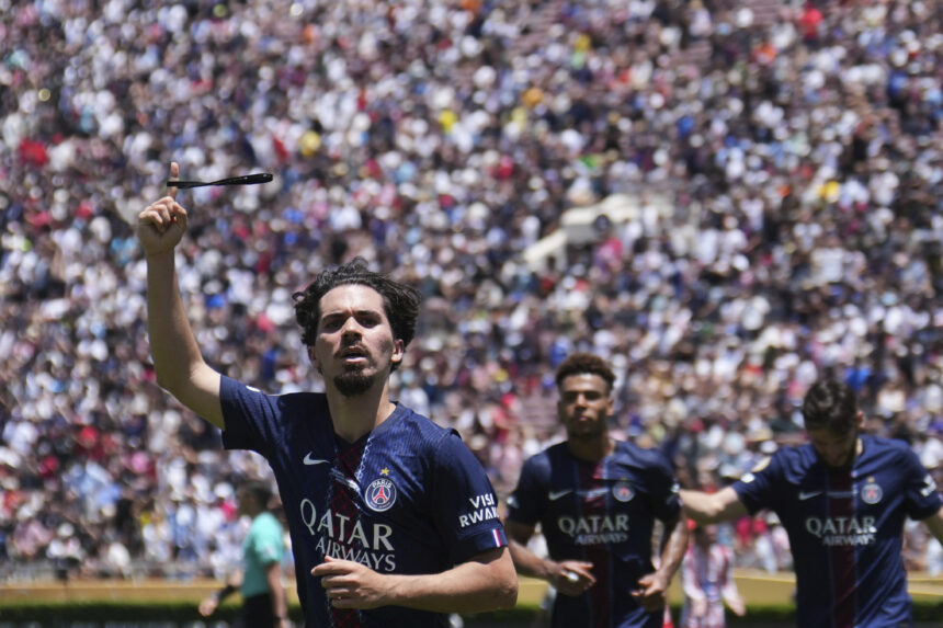 Dominuoja ir kitam žemyne: PSG Klubų pasaulio čempionatą pradėjo sutriuškindama „Atletico“