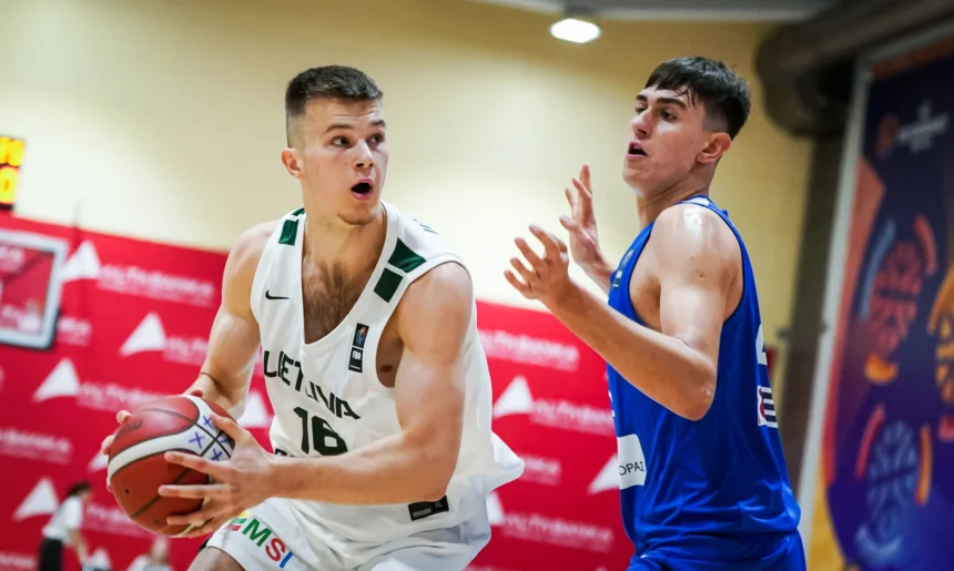 Lietuvos 18-mečiai pergalingai baigė Europos čempionato grupių etapą