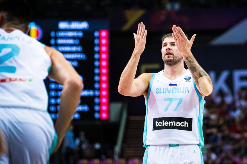 Dončičius pasiekė trigubą dublį, Slovėnija šventė pirmą pergalę