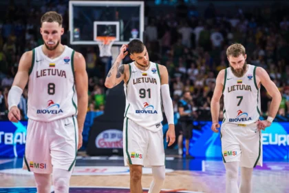 Lietuvos rinktinė (FIBA nuotr.)