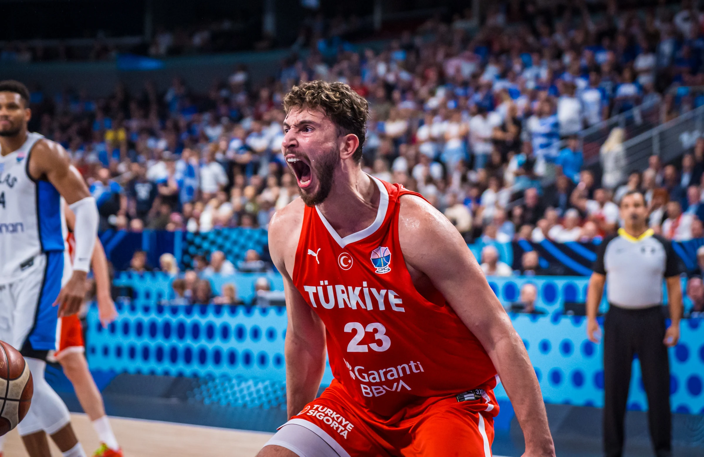 Graikų puolimą surakinusi Turkija – Europos čempionato finale