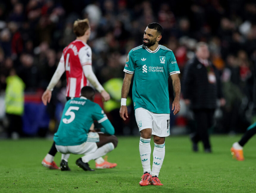 Čempionai duobėje: „Liverpool“ Anglijoje krito ketvirtą kartą paeiliui