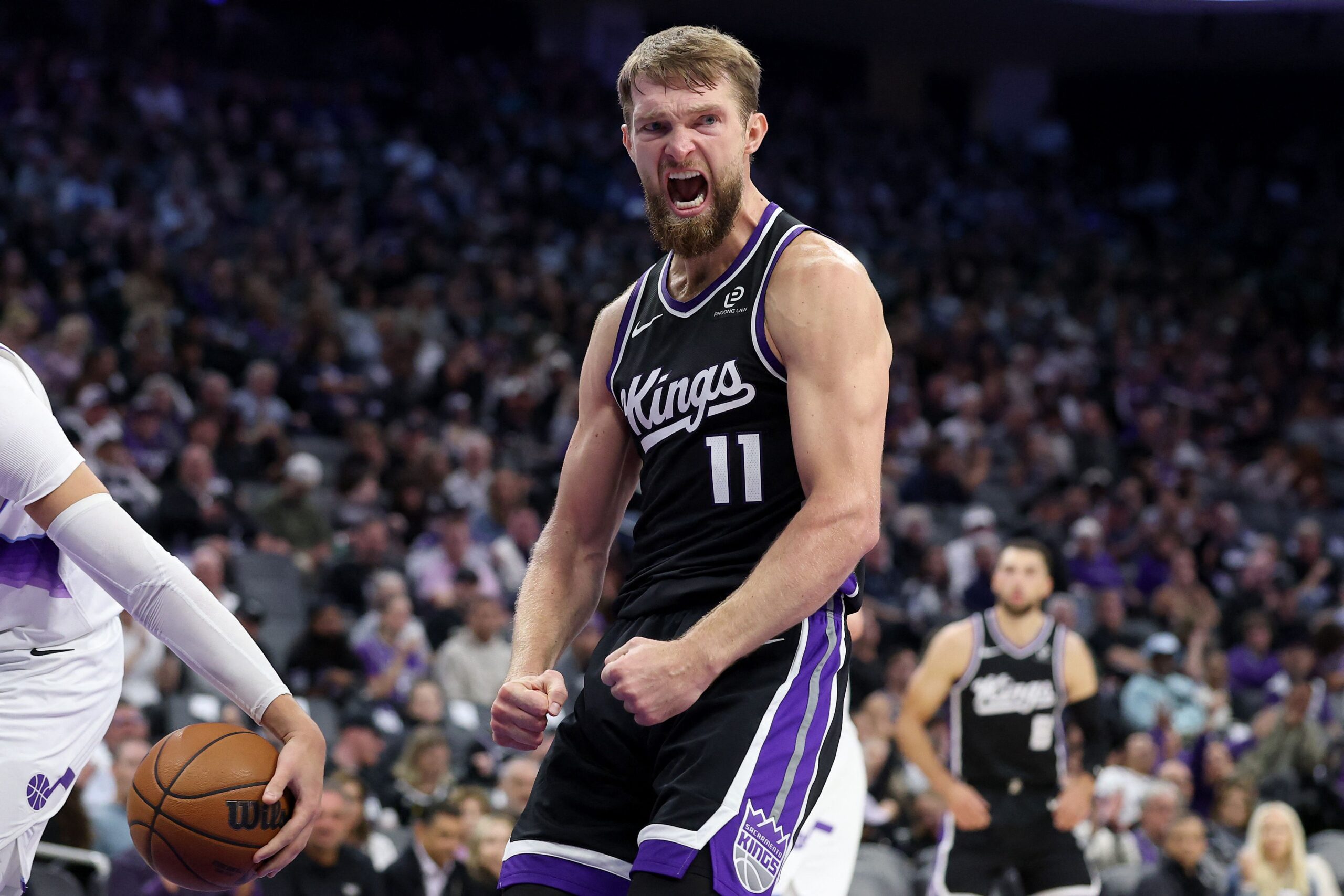 Sabonis ant parketo grįžo dvigubu dubliu ir pergalę „Kings“ išplėšusiu dvitaškiu
