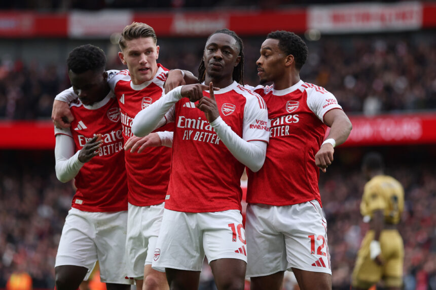 Londono derbyje triumfavęs „Arsenal“ didina atotrūkį nuo persekiotojų