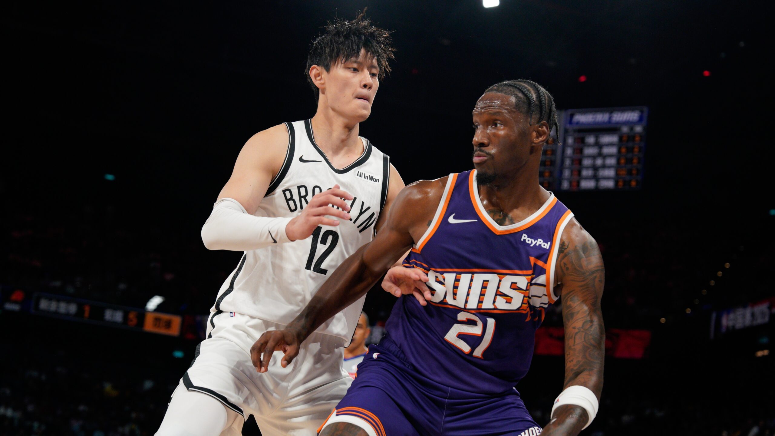 „Suns“ pergalė paženklinta dar vienu blankiu Hayeso-Daviso pasirodymu
