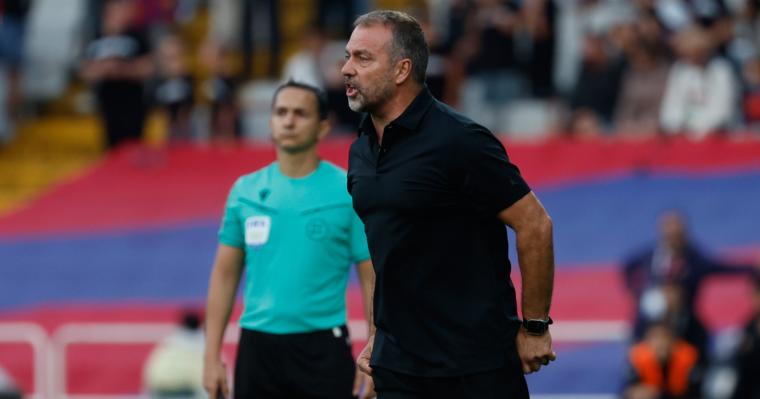 „Barca“ dramatiškai išplėšė pergalę, išvarytas treneris praleis „El Clasico“