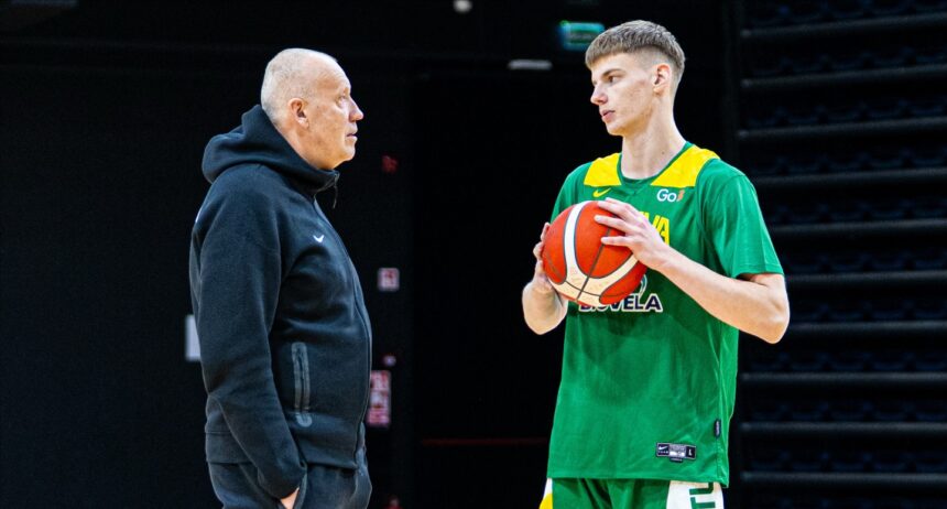 Rimas Kurtinaitis ir Mantas Rubštavičius (LTU Basketball nuotr.)