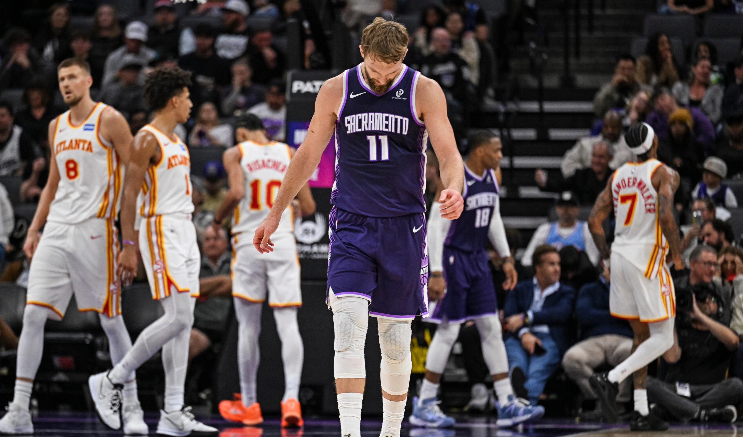 Sabonis ir „Kings“ – pažeminti namuose