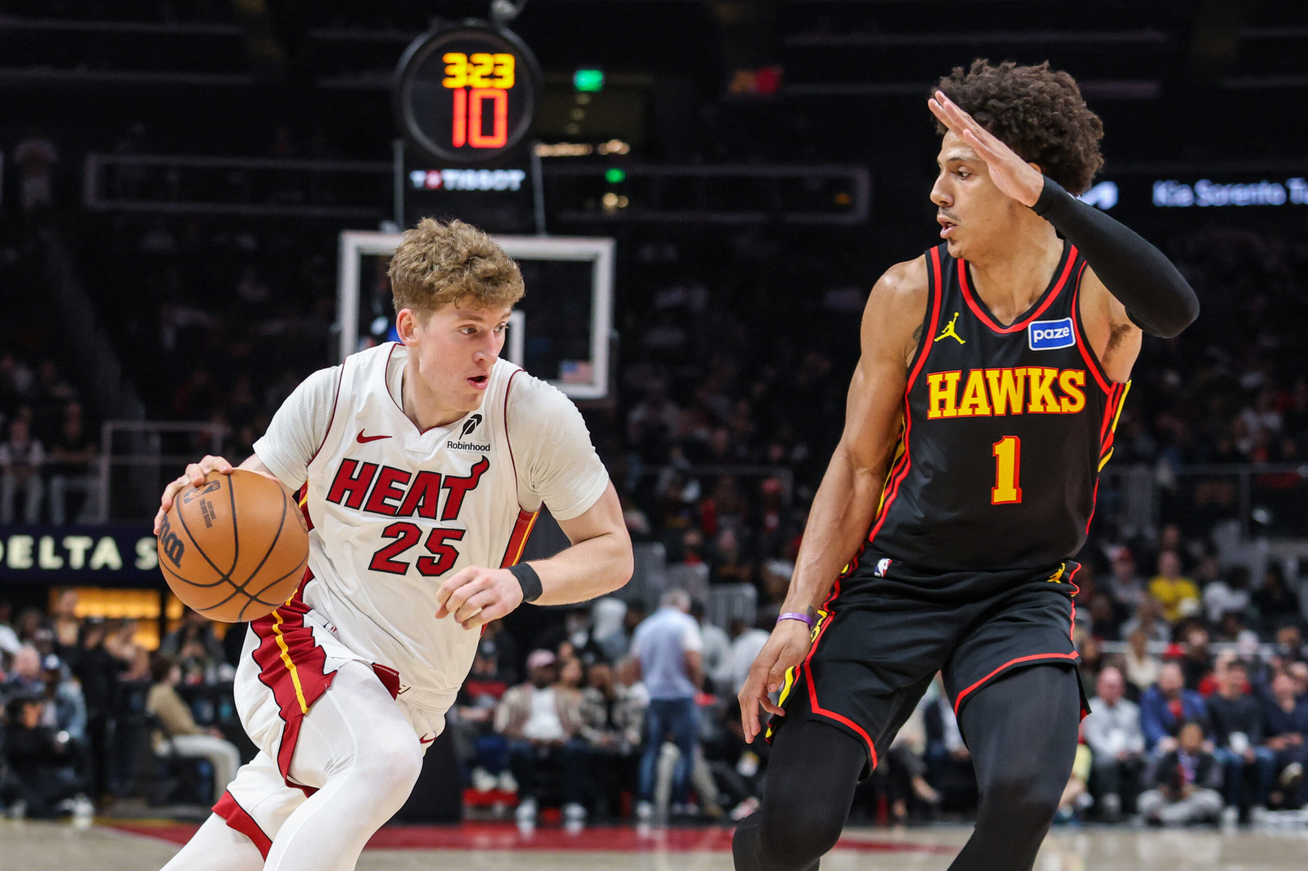 Efektyviai laiką išnaudojęs Jakučionis padėjo „Heat“ nutraukti pralaimėjimų seriją