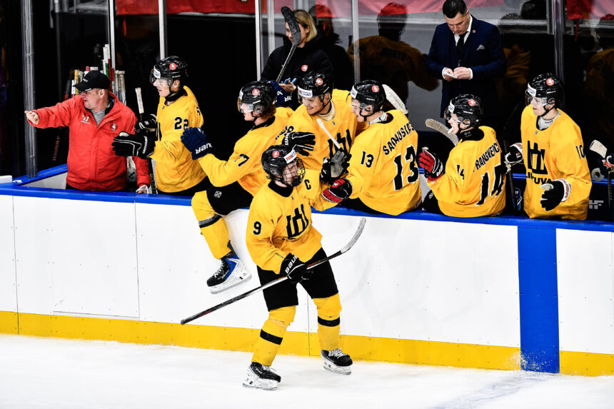 Pasaulio jaunimo ledo ritulio čempionate – Lietuvos pergalė prieš šeimininkus