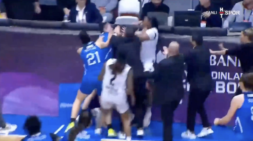 Ne kalėdiškai: Turkijos lygoje – įspūdingas moterų snukiadaužis su nokautu