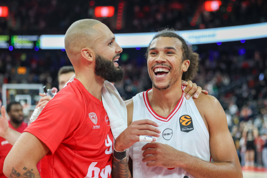 „Olympiacos“ metus baigs be puolėjo