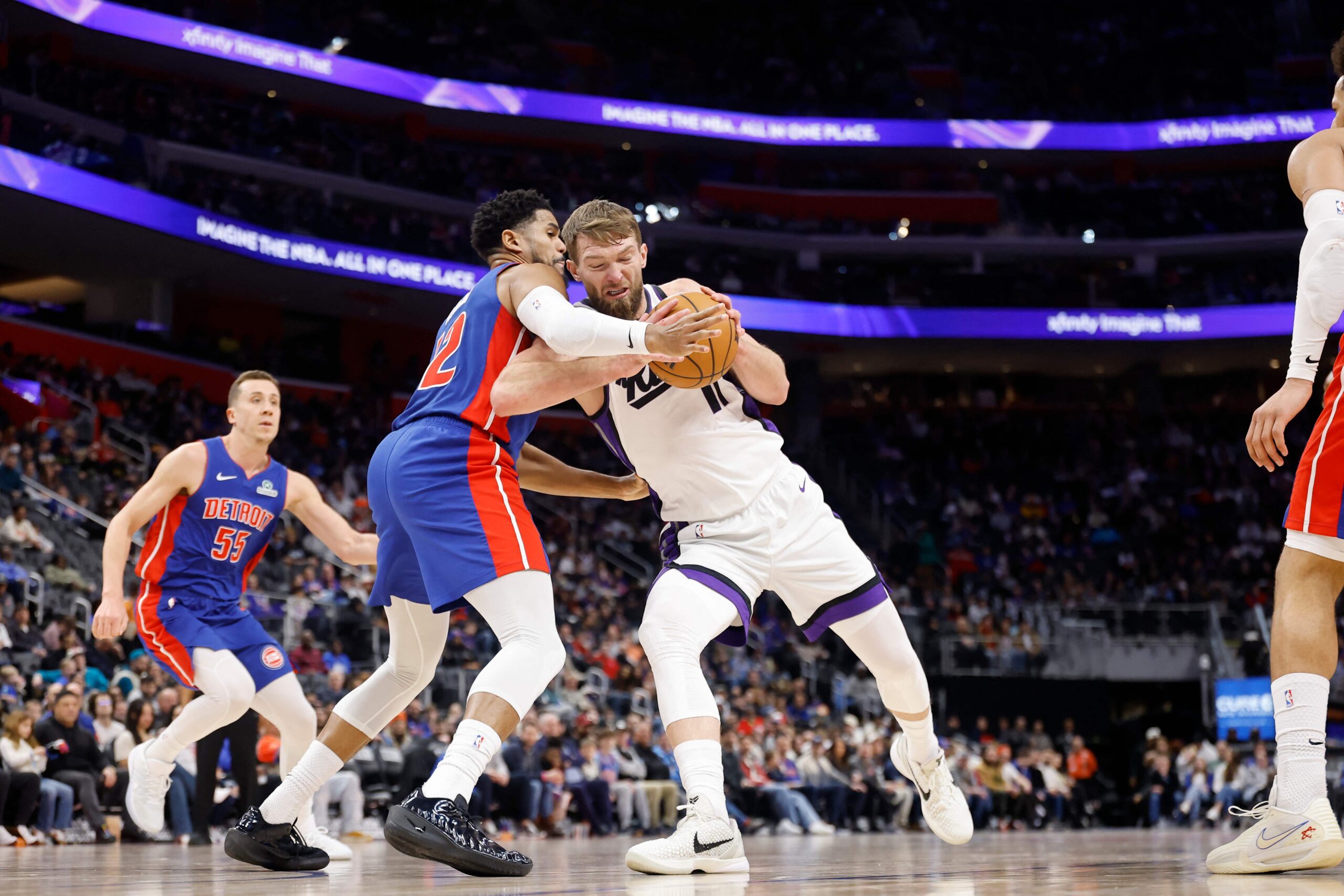 Sabonio sugrįžimas į starto penketą pažymėtas „Kings“ sutriuškinimu