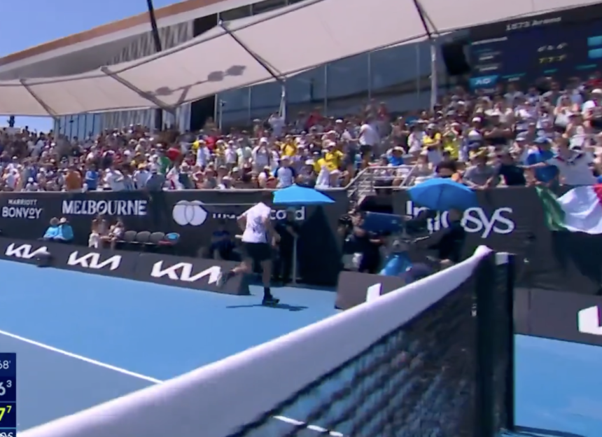 Luciano Darderi skuba į tualetą (Stopkadras)