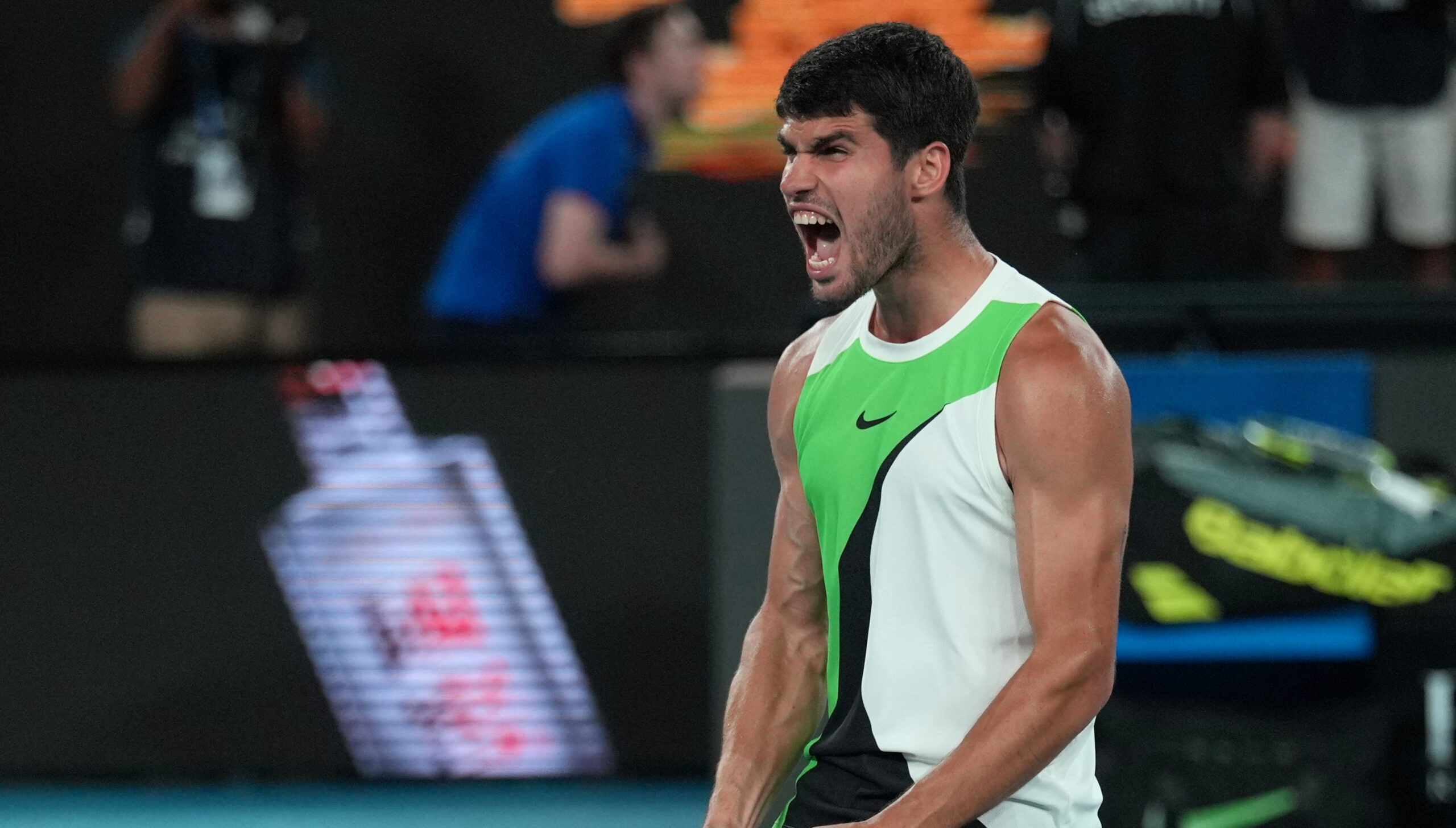 Alcarazas galingu šou įsiveržė į savo pirmą „Australian Open“ pusfinalį