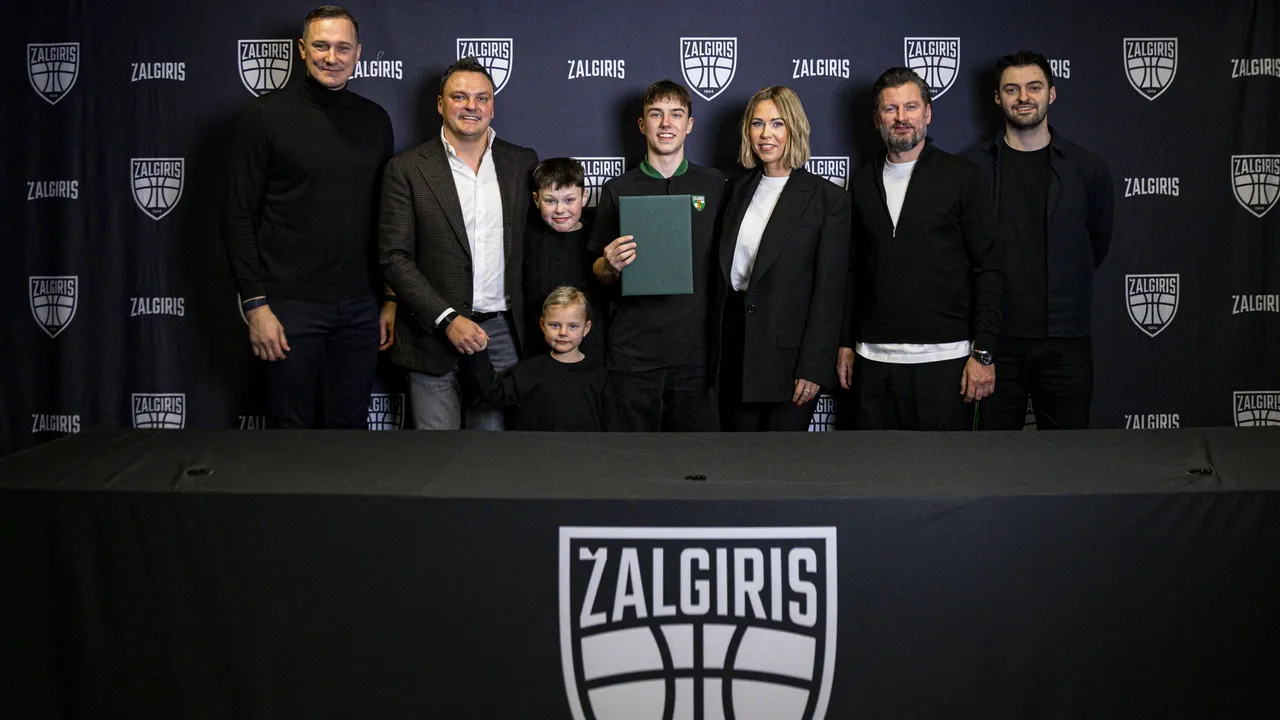 Jasikevičių tradicija tęsiasi: „Žalgiris“ pasirašė ilgalaikę sutartį su  Danieliumi Jasikevičiumi