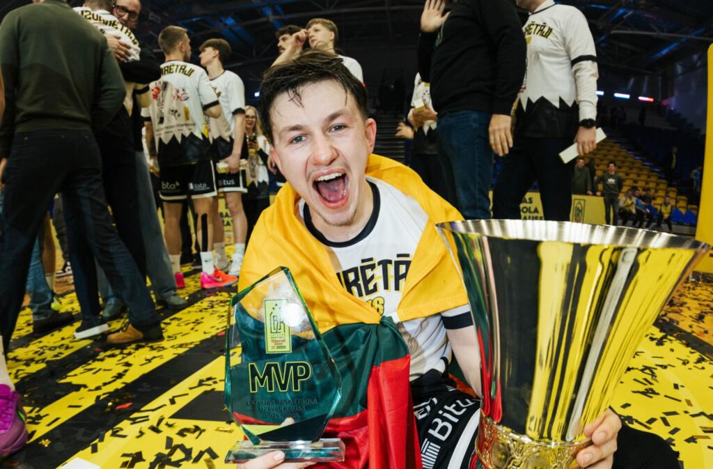 Dominykas Stenionis. Basketbols Facebook nuotr.