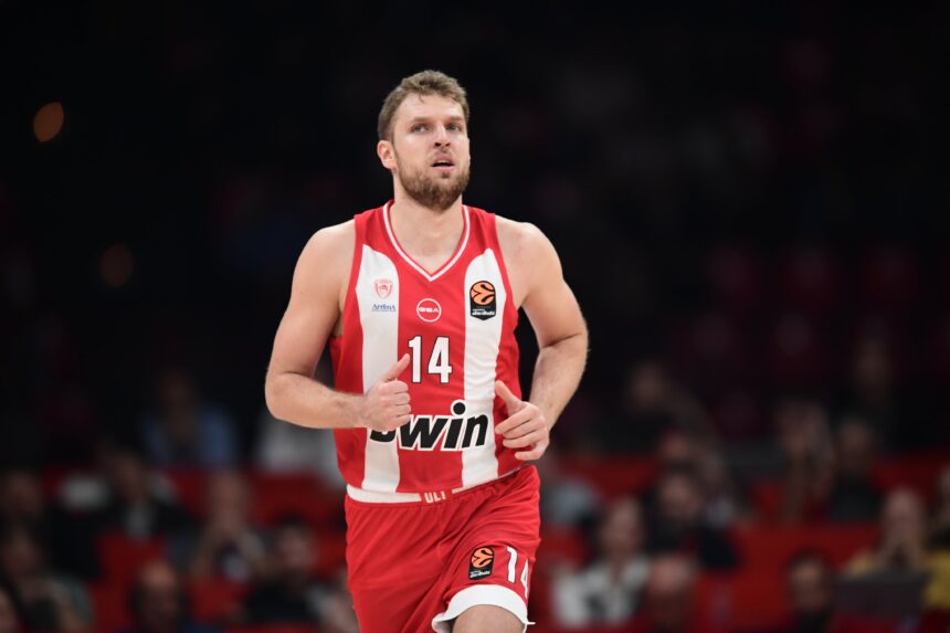 Vilerbane vargti turėjusi „Olympiacos“ pasivijo „Fenerbahče“