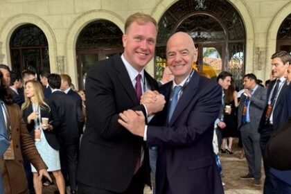 Viktoras Valainis ir Gianni Infantino. Viktors Valainis „X“ nuotr.