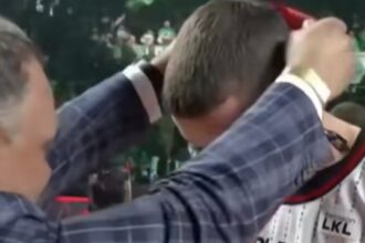 Aukso medalis Nikui Stukniui (LKL nuotr.)