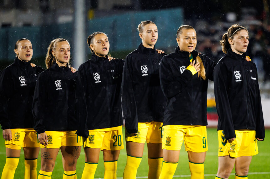 Moterų futbolo rinktinė pradės pasirodymą pasaulio čempionato atrankoje