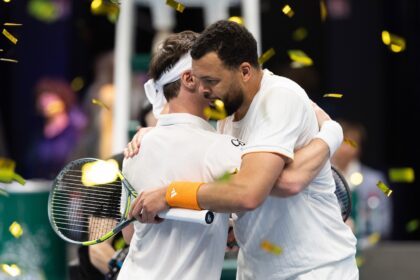 Ričardas Berankis ir Jo-Wilfriedas Tsongas po paskutinio lietuvio mačo. Sauliaus Čirbos nuotr.