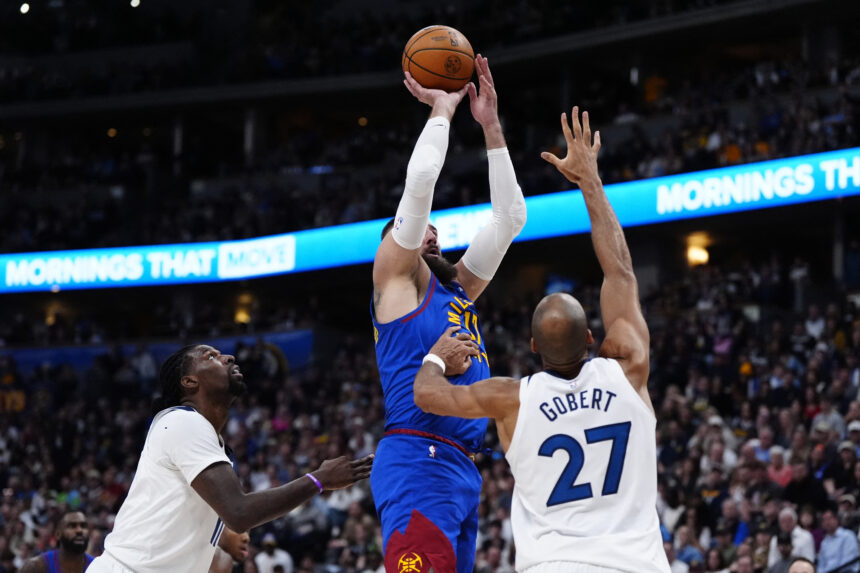 Valančiūnas užsidirbo nesportinę pražangą, o „Nuggets“ krito namuose