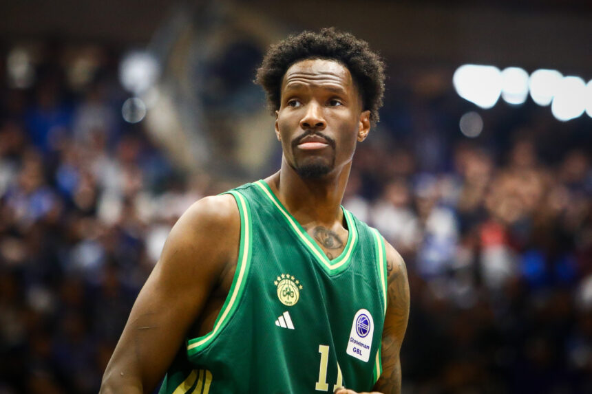 Iš duobės išlipusi PAO patiesė „Crvena Zvezda“, „Maccabi“ susitvarkė su autsaideriais